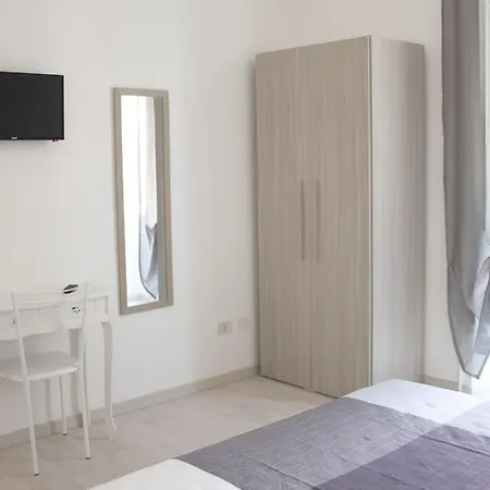 Cosmopolitan - Termini Suites Gasthuis Rome